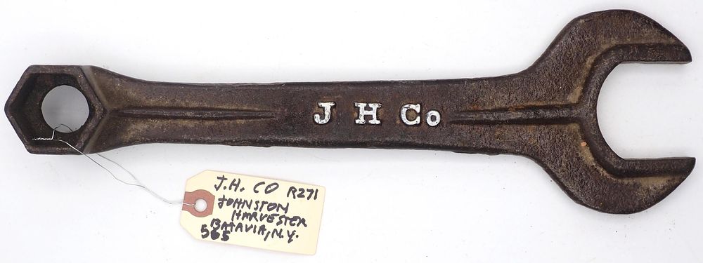 Lot 565: 13''L "JH Co"