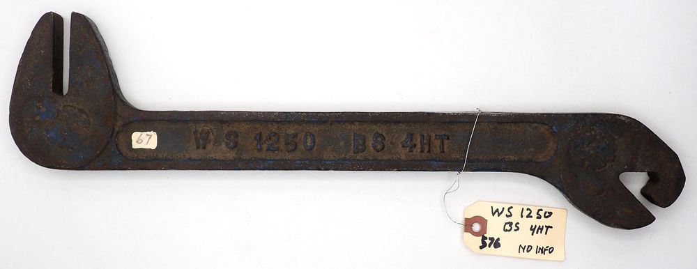 Lot 576: 17.25''L "WS 1250 BS 4HT"