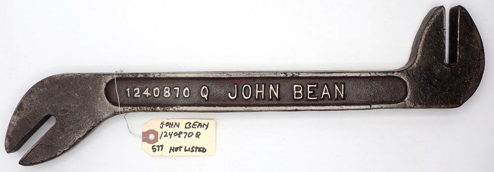 Lot 577: 17.75''L "1240870 Q John Bean"