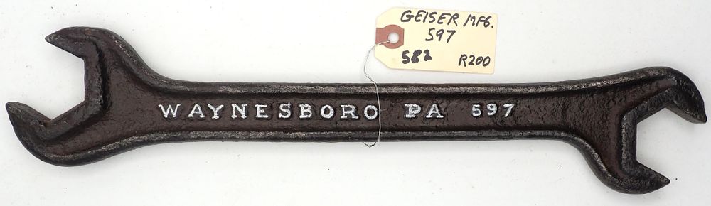 Lot 582: 15.5''L "Geiser Mfg Co"