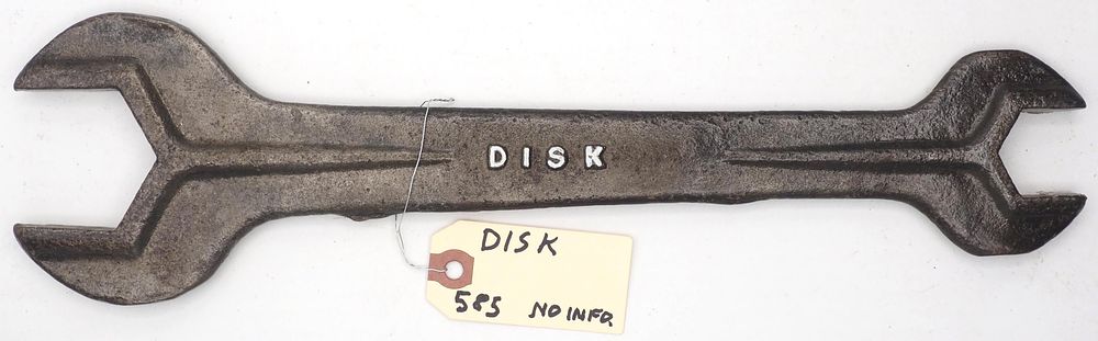 Lot 585: 14.5''L "Disk"