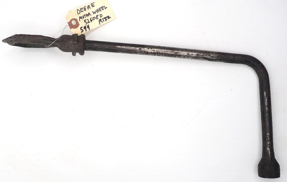 Lot 594: 16.75''L Deere "Motor Wheel D664"