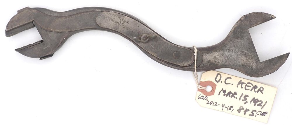 Lot 620: 10''L "Kerr Pat Mar 15 1921"
