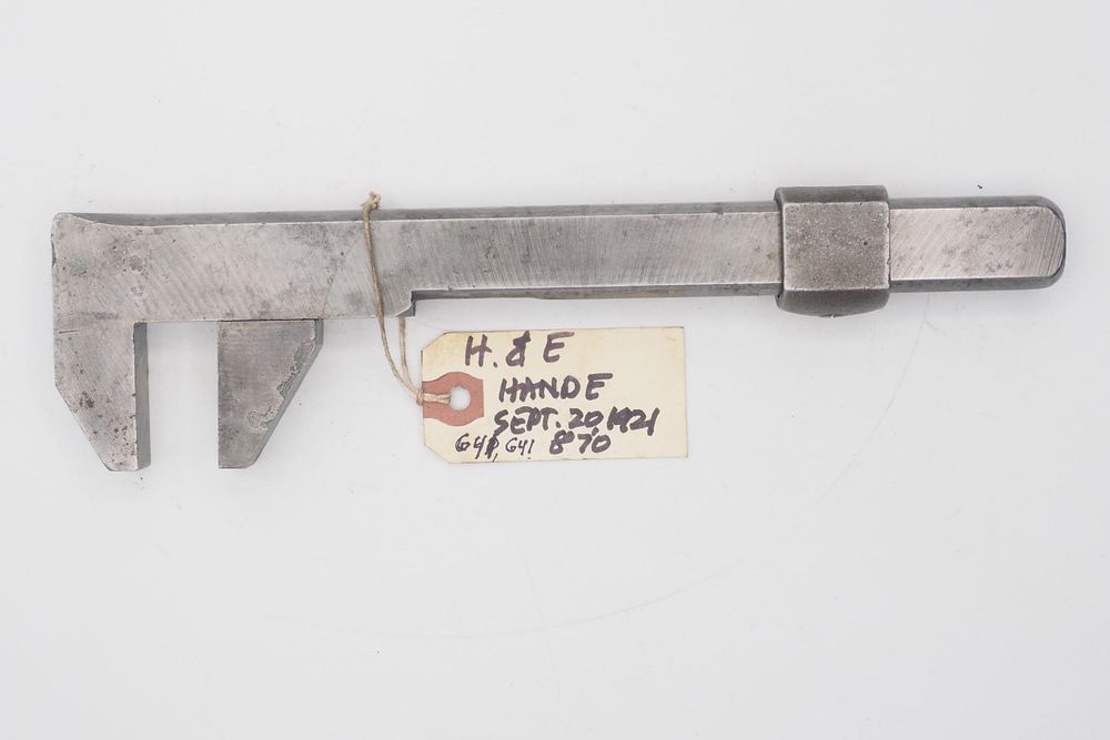 Lot 641: 10.25''L Pat'd Sept-20-1921 M'F'D By HandE Wrench Co. New Bedford Mass"