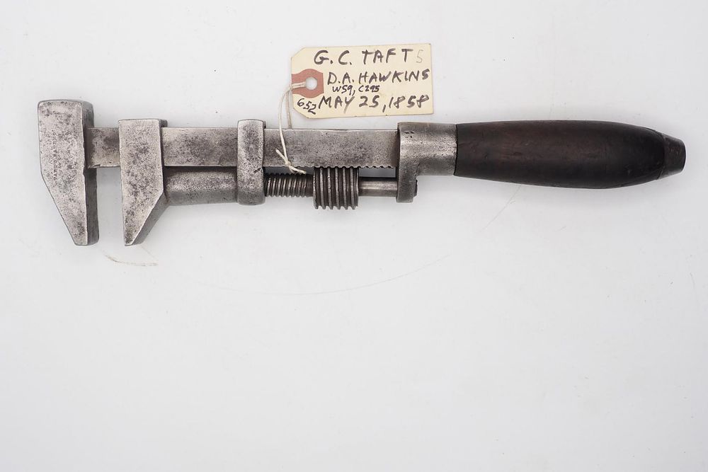 Lot 652: 12.5''L G. C. Taft double screw, RARE! Early!