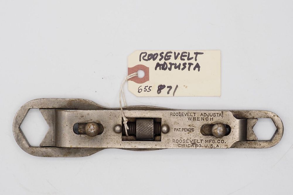 Lot 655: 8''L Roosevelt Adjusta Wrench