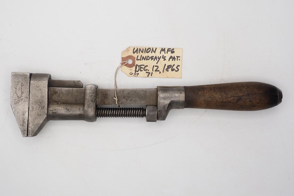 Lot 659: 12''L "Union Mfg Co. Elizabeth NJ"