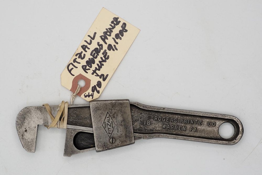 Lot 664: 7''L Fitzall Trade Mark Patented