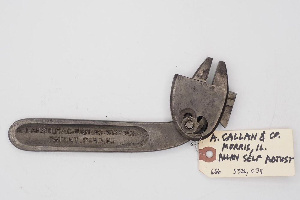 Lot 666: 8.75''L Allan Self Adjusting Wrench