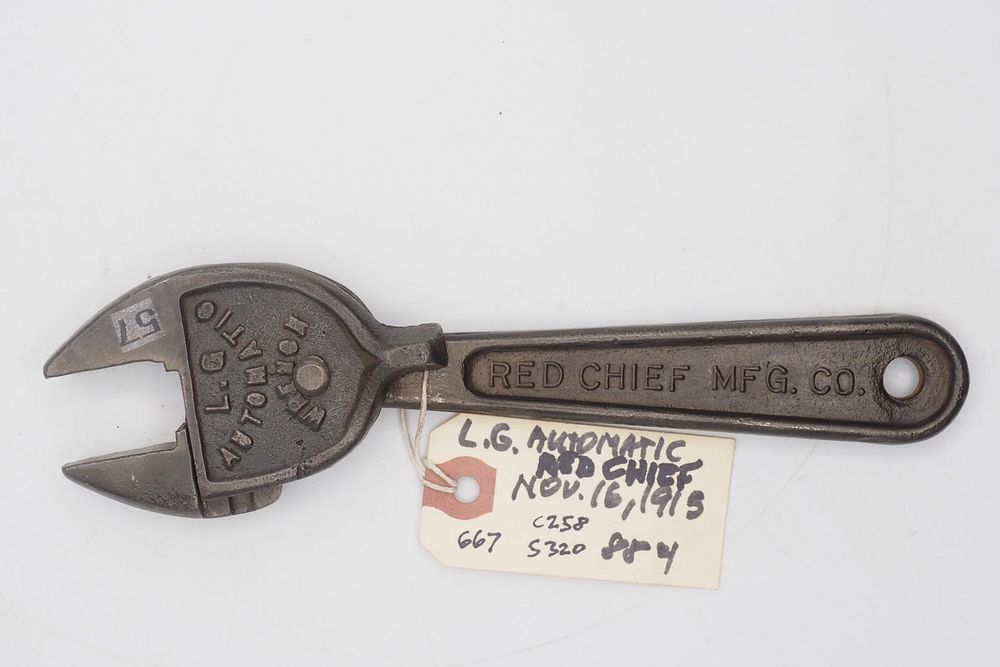 Lot 667: 8''L "Red Chief Mfg Co"