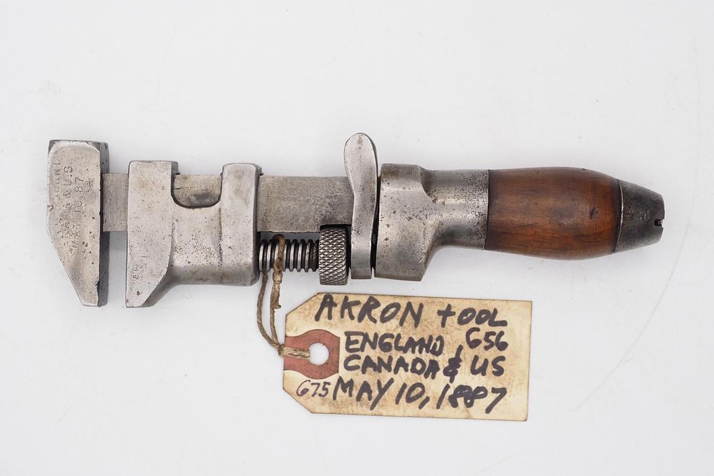 Lot 675: 6.75''L "The Akron Tool Co", Akron OH