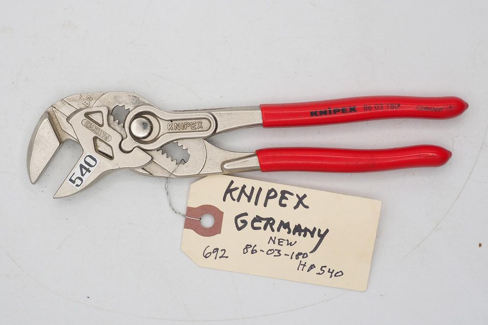 Lot 692: 7.5''L "Knipex" quick adjust pliers