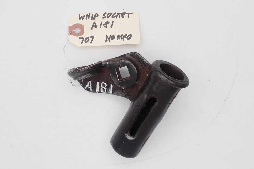 Lot 707: 5''L Whip socket, "A181"
