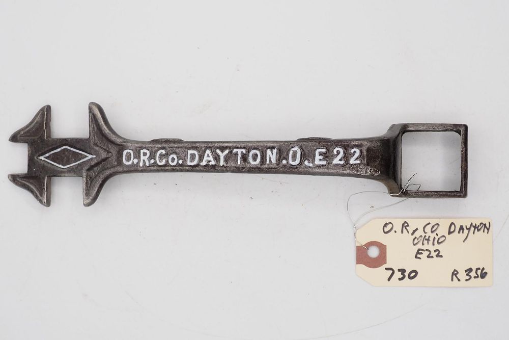 Lot 730: 9.25''L "O R CO Dayton.O.E22"