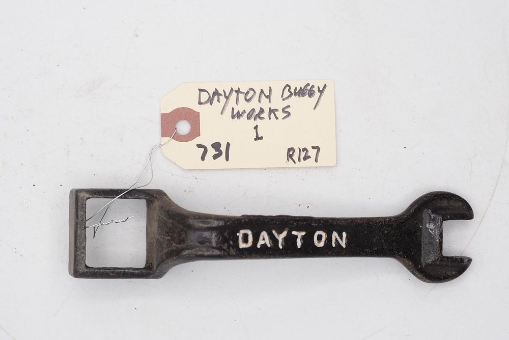 Lot 731: 6.25''L Dayton Buggy Works