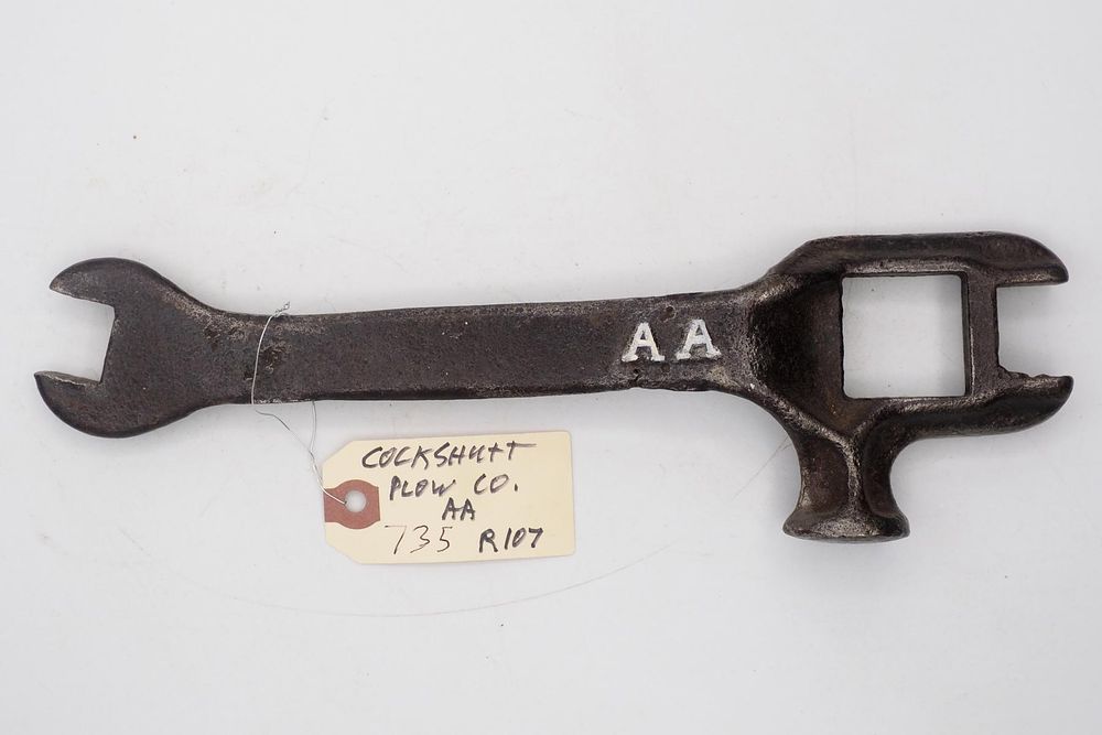 Lot 735: 11''L "AA", Cockshutt Plow Co.