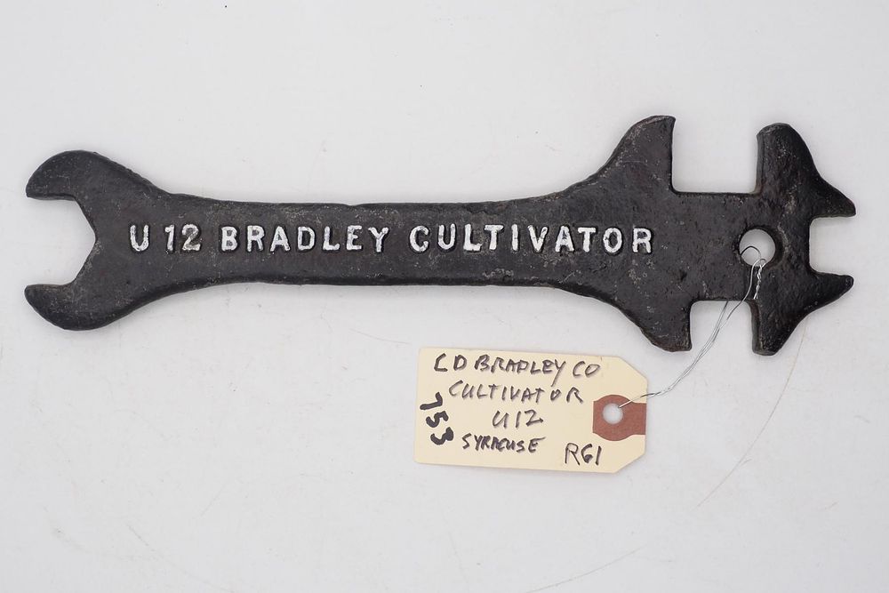 Lot 753: 9.75''L "U12 Bradley Cultivator"