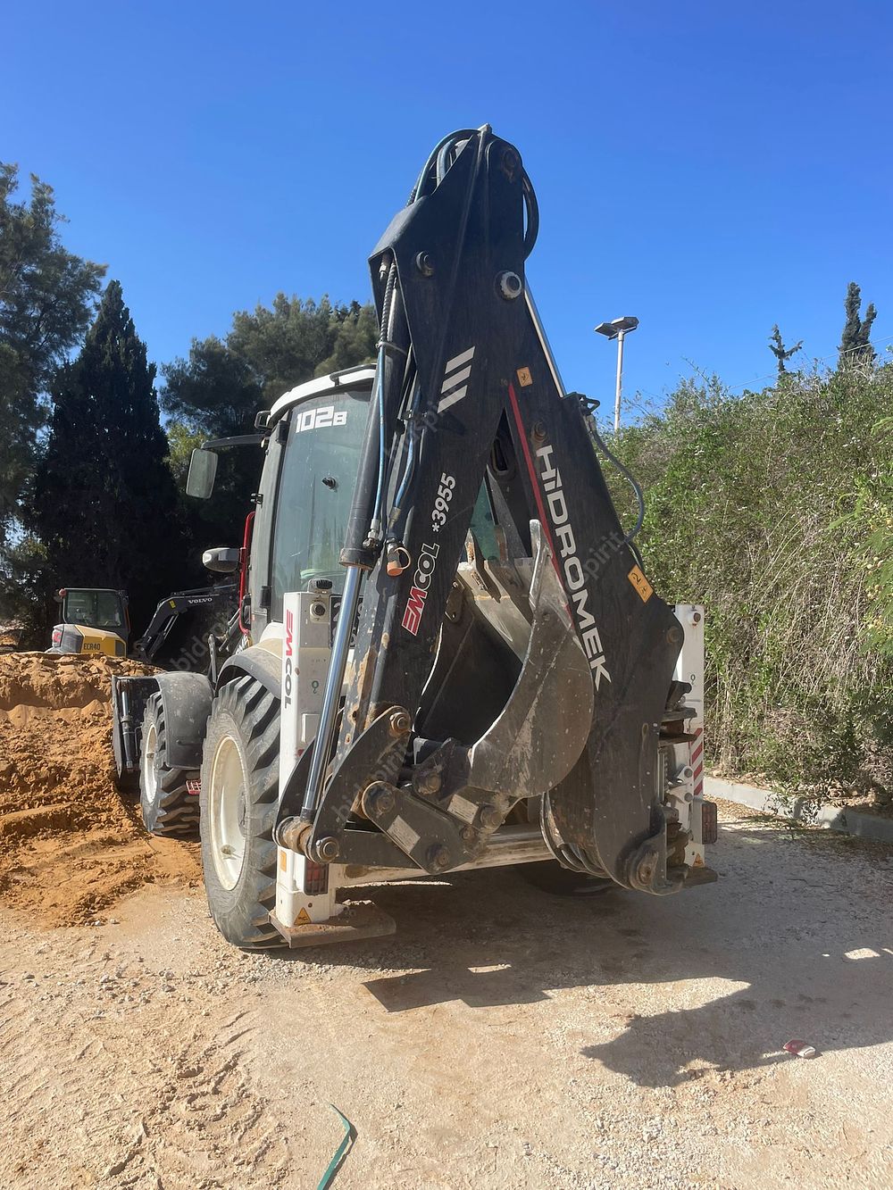 ורד אורון | עורכת דין | הידרומק B -102 מודל 2023