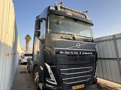 וולוו משא תומך מודל 2021. 302,181 ק"מ. תיבת הילוכים: אוטומטי
מנוע: דיזל, הנעה: 6X4, מפתח: יש. 