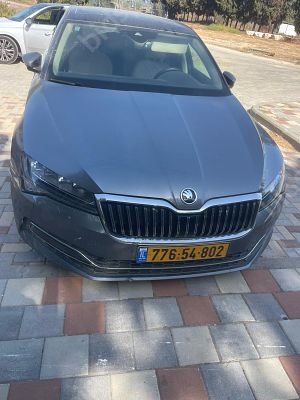 סקודה סופרב מודל 2023. 35,656 ק"מ. תיבת הילוכים: אוטומטימפתח: יש.
רכב זה אינו חייב בתשלום מע"מ