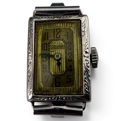 Art Deco 14K Haks Watch Co. Lady's Watch. Case marked "Star Watch Case Co. 14K 585/1000 Fine" 
