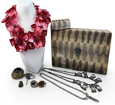 Costume Jewelry & Snakeskin Jewelry Box With Silver Coat Of Arms. Costume Jewelry &amp; 