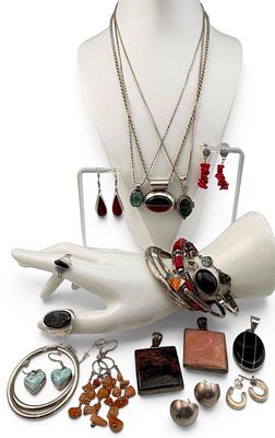 Sterling Silver Jewelry Grouping, Many Vintage Mexican Pieces, 163.9g. Weight excludes large 