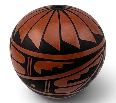M.H. Luketto, Jemez Pueblo Pottery Seed Jar. Signed "M.H. Luketto Jemez." Approximately 3.85H x 