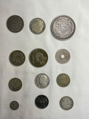 12 מטבעות ממדינות ערביות שונות כולל מטבע 20 PIASTRES מ 1917 משקל 28 גרם