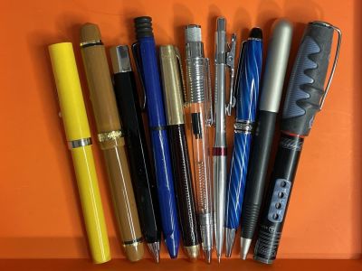 לוט 10 עטים כדוריים שונים במצב טוב כולל lamy-ohto japan-monteverde-eberhard-faber 