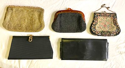 אוסף 5 תיקים וינטאג׳ שונים -מידות מ 14x17ס״מ עד 26x12 ס״מ במצב שמור יפה