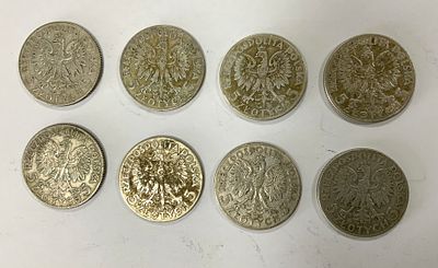 לוט 8 מטבעות כסף פולני, 7 מטבעות מתוארכים 1933, ומטבע אחד 1934, משקל 86 גרם