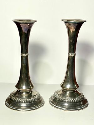 זוג פמוטי כסף 925 הצורפים חתומים - גובה 16.5 ס''מ - קוטר בסיס 8 ס''מ