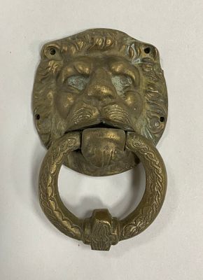 ידית נקישה לדלת מברונזה דמות אריה , גודל 15x10 ס״מ