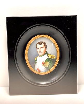 ציור יד איכותי מיניאטורה חתום במסגרת עץ ועיטור ברונזה