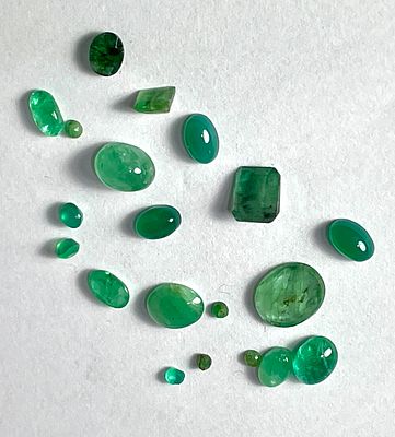 לוט אמרלדים טבעיים - סה''כ 9.60 CT