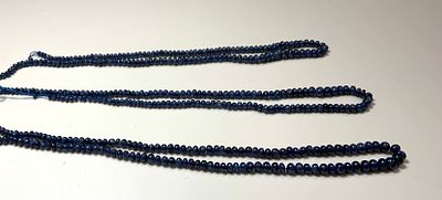 3 שורות אבני ספיר כחולות טבעיות , משקל 101 ct ברוטו כולל חוט קוטר מ2.5 - 3.9 מ׳׳מ