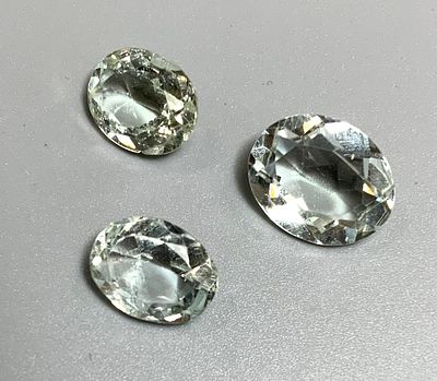 לוט 3 אבני חן אקווה מרין לבן נקי משקל 9.49 ct