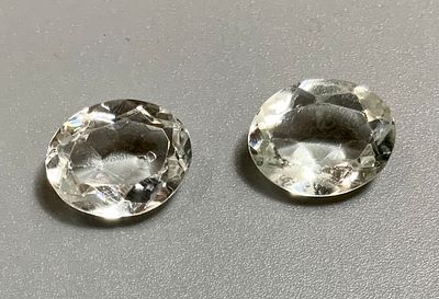 לוט 2 אבני חן אקווה מרין לבן נקי משקל 4.25 ct