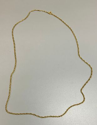שרשרת זהב 14k עם סוגר לא זהב משקל 9.3 גרם , אורך 67 ס״מ
