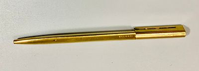 עט של חברת BVLGAI במצב רעוע , זקוק למילוי