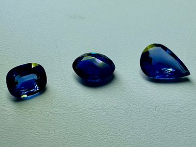 לוט 3 ספירים משקל 3.2 ct