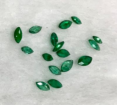לוט 16 אמרלדים בגדלים שונים ליטוש מרקיזה משקל 2.17 ct ללא תעודה