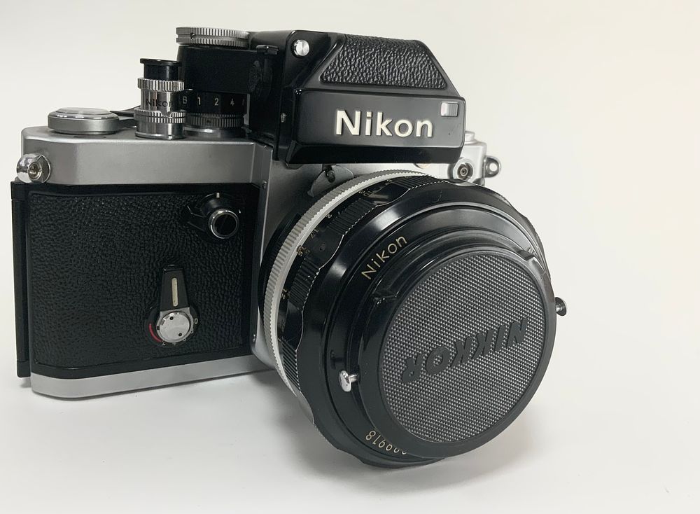 מצלמת NIKON ניקון עדשת F1.2 7208212.יפני 55mm f/1.2 עם מצב כללי טוב מאוד כחדש עם מעט שימוש ללא 