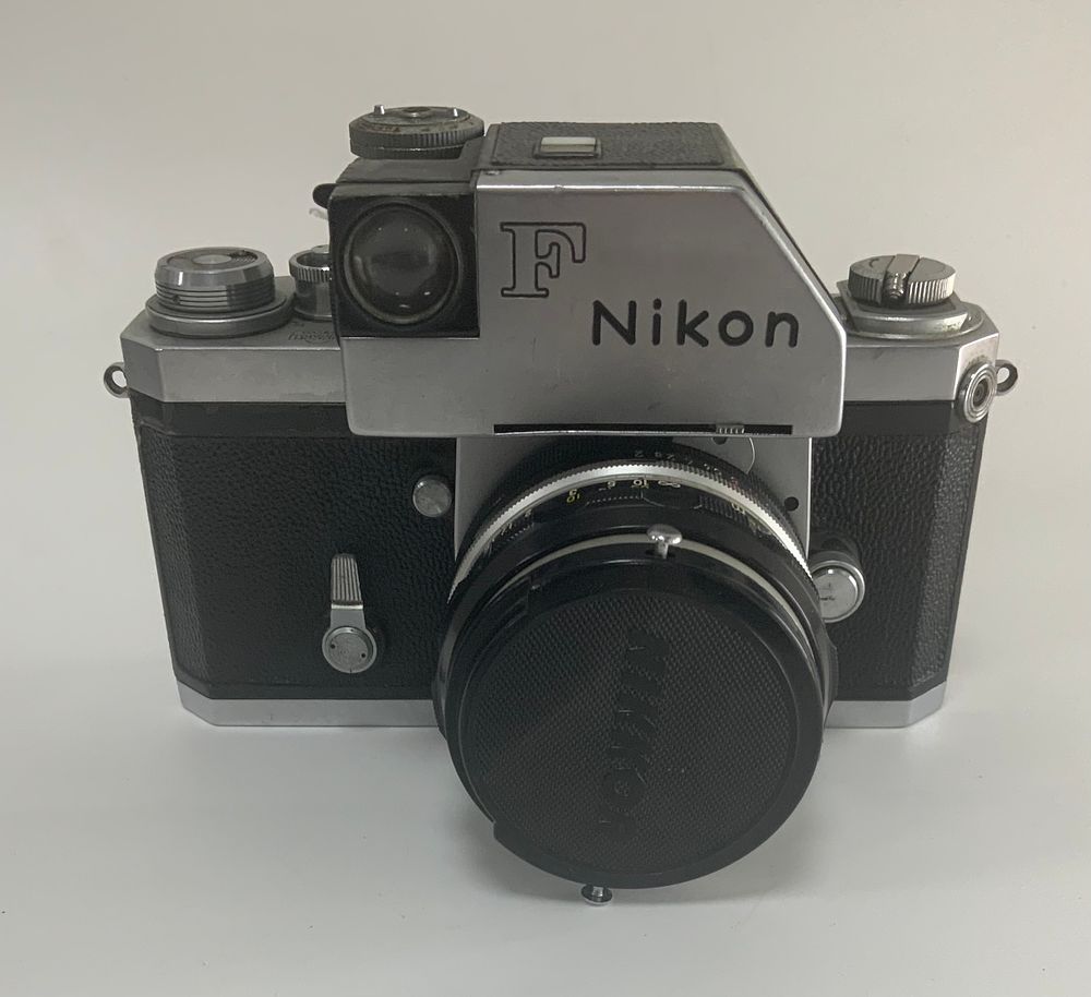 מצלמת עם עדשה NIKON ניקון f/2 6455542.יפני 50mm f/2 מצב משומש