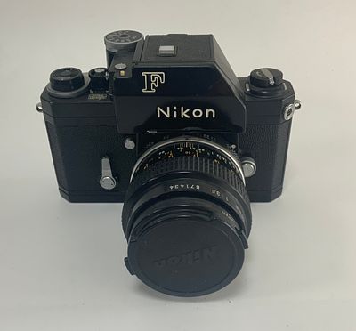 מצלמה עם עדשה NIKON ניקון f/3.5 6755359. יפני 55mm MICRO-NIKKOR KOGAKU מצב משומש עם פילטר L1B 52mm