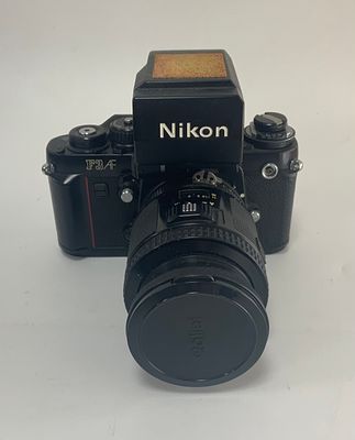 מצלמה עם עדשה NIKKOR AF 8310070 ניקון f/2.8.. יפני 80mm AF-NIKKOR NIPPON KOGAKU מצב כללי משומש