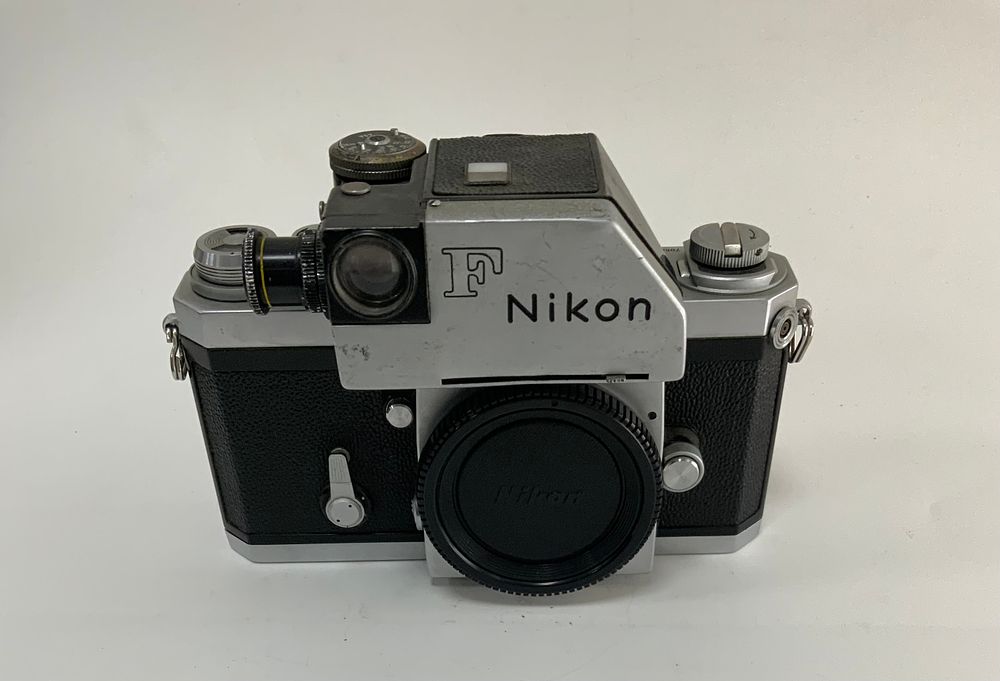 מצלמה NIKON F 7056482 מצב משומש עם עדשה NIKON-O f/2.8 135mm 300729