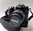 מצלמה NIKON D80 עם גריפ NIKON MB-D80 עם עדשת AF NIKKOR 28-70mm f/3.5-4.5 ופילטר B+W UVתמונה - 1