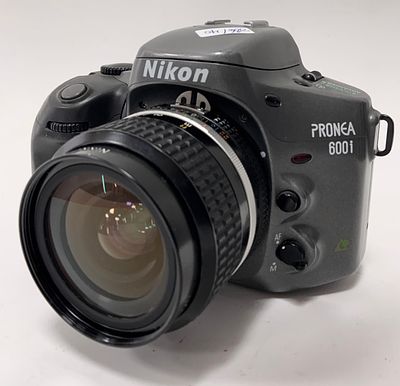 מצלמה NIKON PRONEA 600i עם עדשה NIKON ניקון 24mm f/2. יפני מצב משומש טוב מאוד